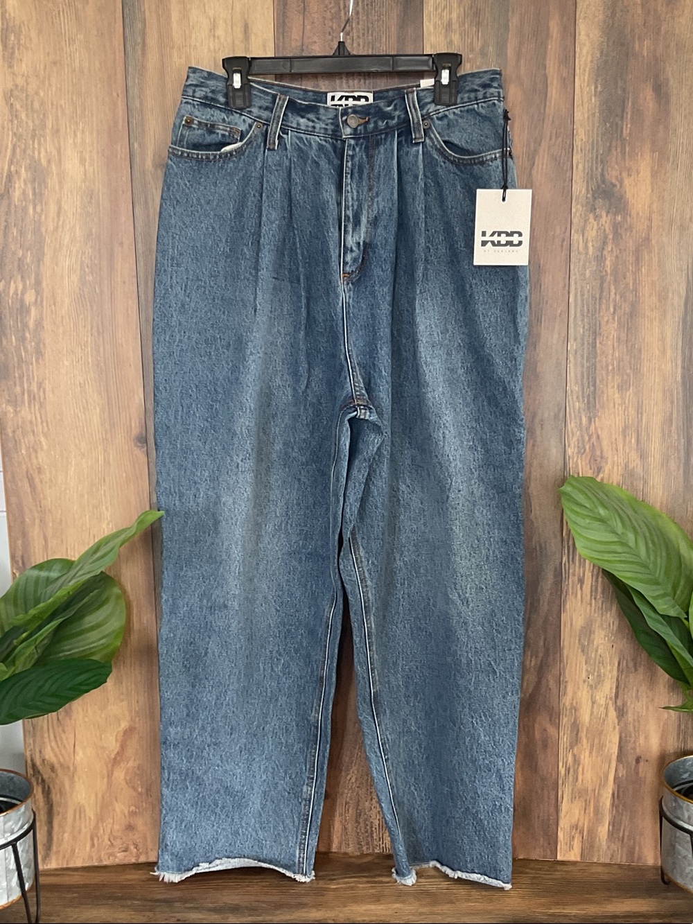 KBB by Kahlana Super High-Rise Pleated Barrel Leg Jeans 10 NWT 924E